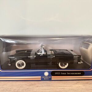American Mint Premier Edition 1955 Ford Thunderbird 1/18 Scale